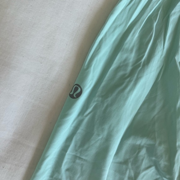 Lululemon tank top 🌊 - Picture 5 of 5